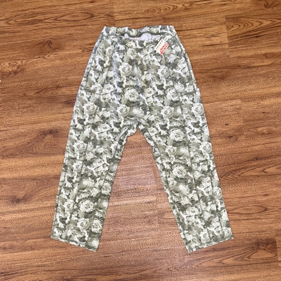 Free People Hot Shot Printed Pants - Picture 4 of 8